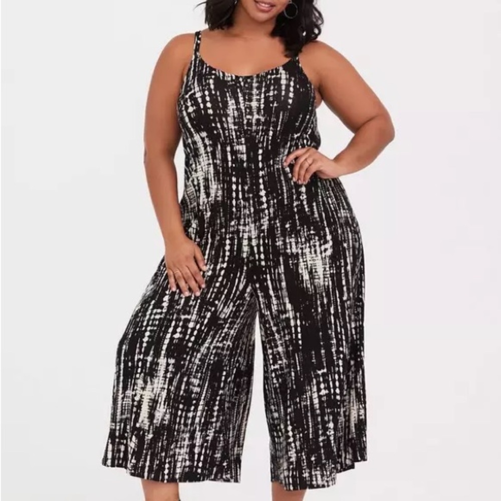 Torrid Super Soft Culotte Jumpsuit Black Site Tie Dye Size 4